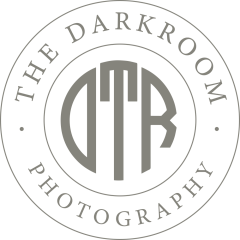 Business logo for the dark room pet photography